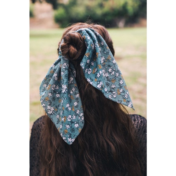 Spring Blossom Floral Bandana - Picture 2 of 4